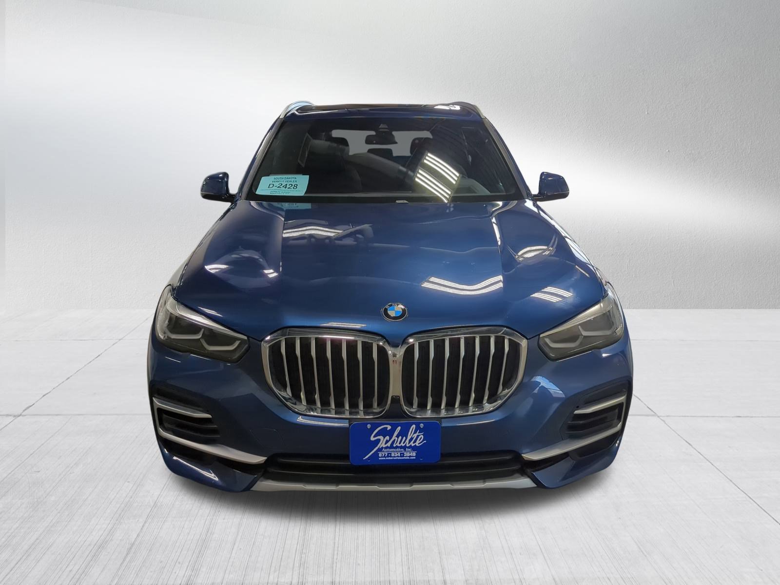 Used 2022 BMW X5 xDrive40i w/ Premium Package image 2