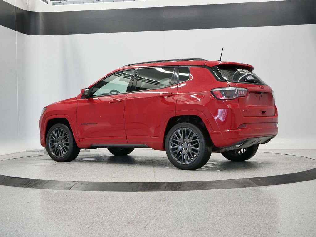 Certified 2023 Jeep Compass Limited image 3