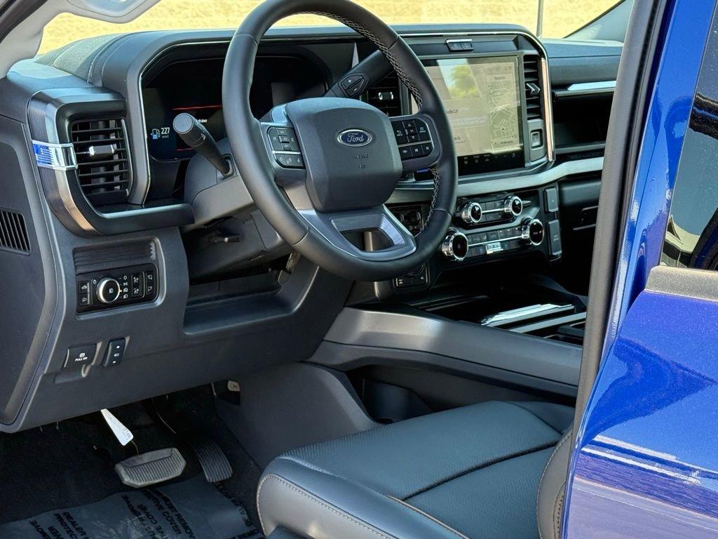 New 2026 Ford F250 4x4 Crew Cab Super Duty image 8