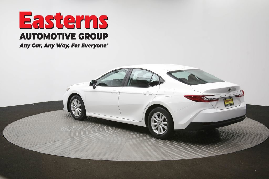Used 2025 Toyota Camry LE image 64