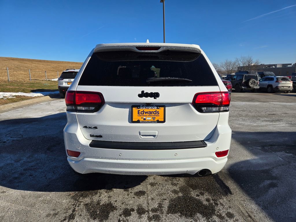 Used 2020 Jeep Grand Cherokee Altitude image 5