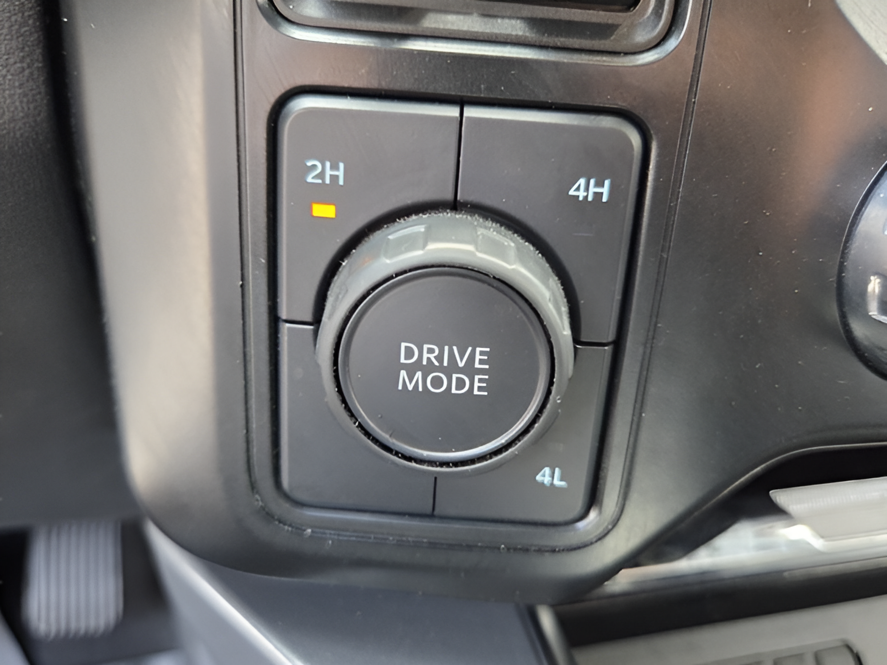 Used 2024 Ford F250 Lariat w/ Lariat Ultimate Package AWD/4WD image 21