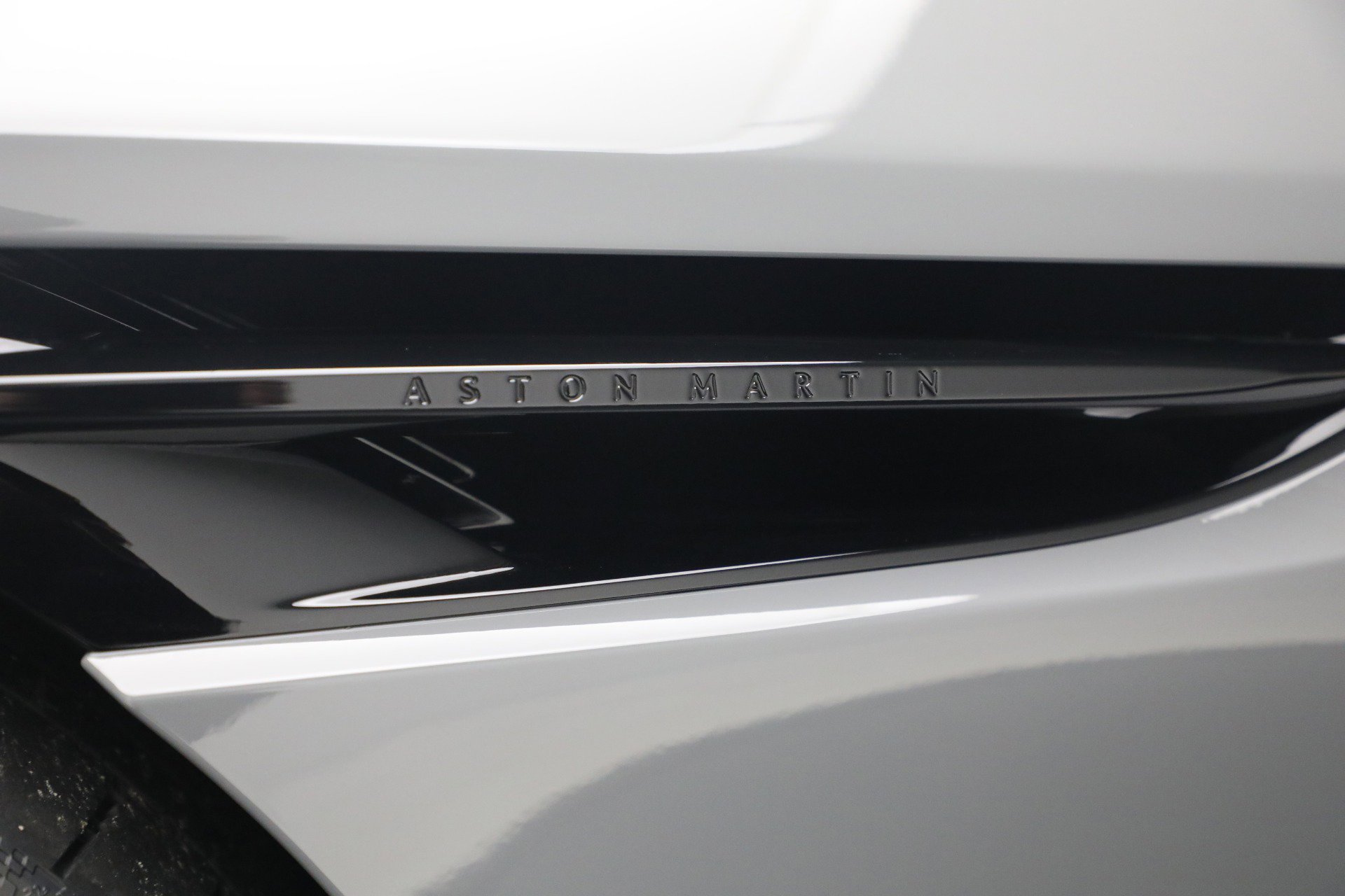 New 2026 Aston Martin DB12 Convertible image 38