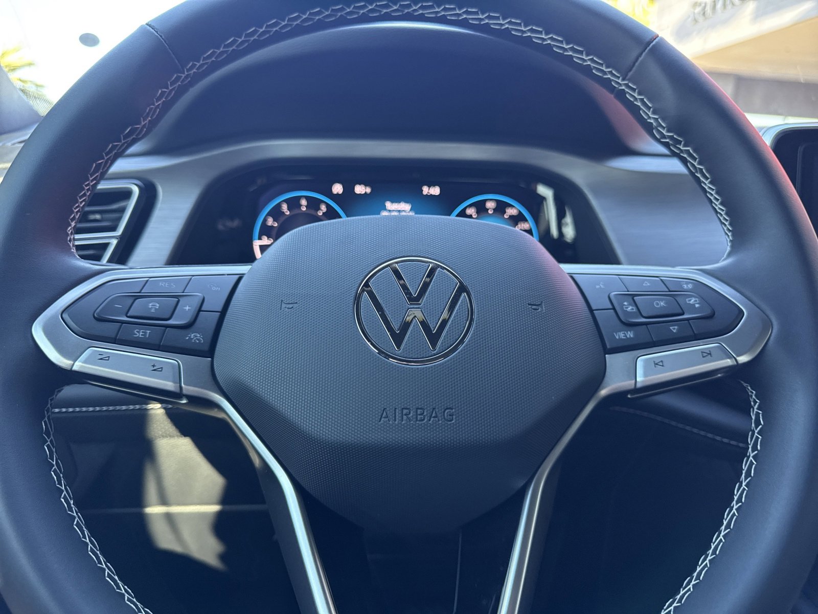 New 2026 Volkswagen Atlas Cross Sport SE image 28