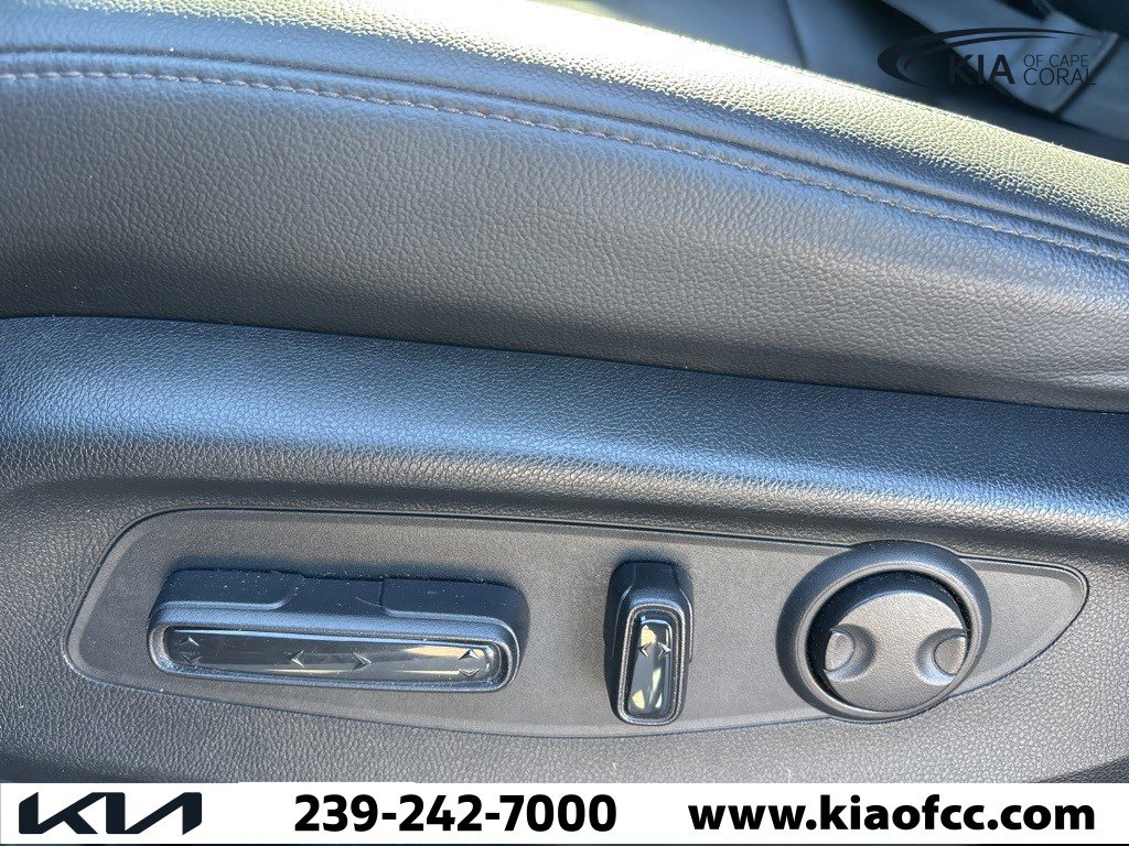 Used 2023 Honda CR-V EX-L image 16