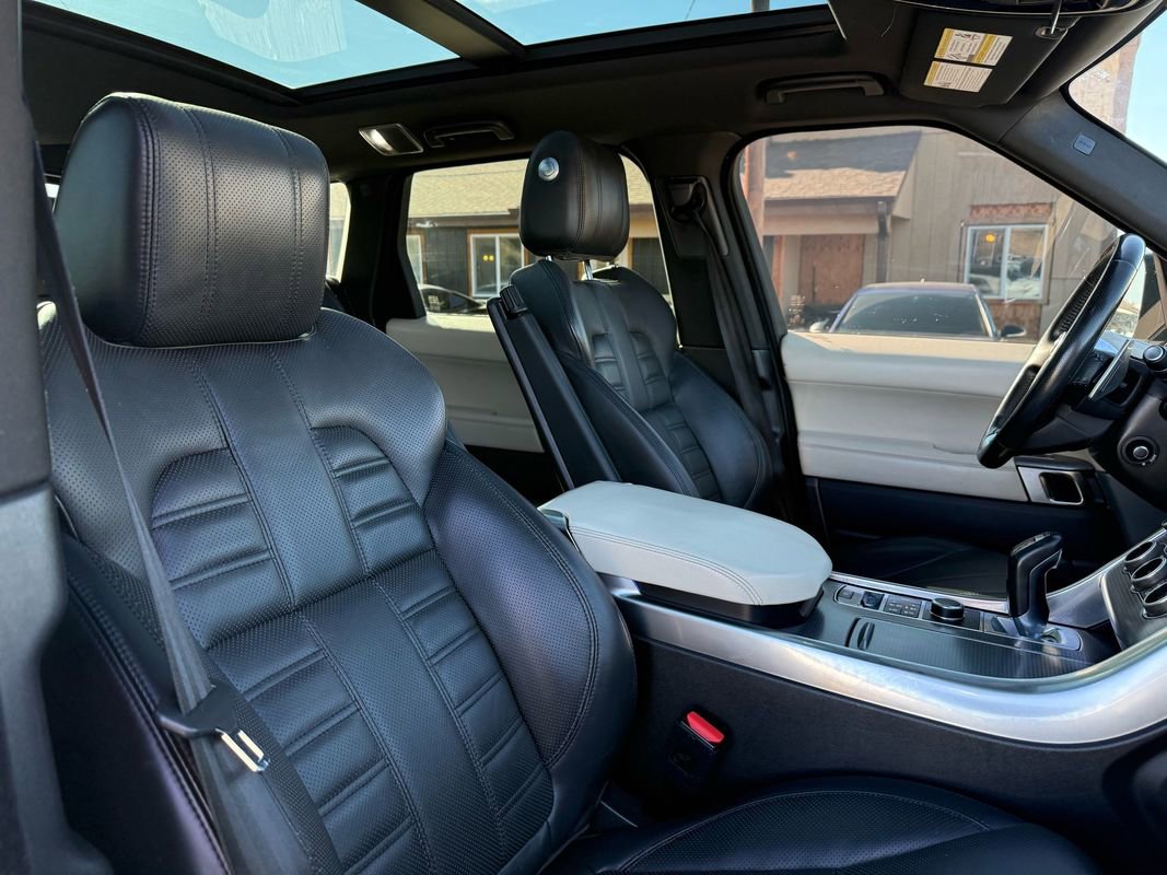 Used 2017 Land Rover Range Rover Sport HSE Dynamic image 30