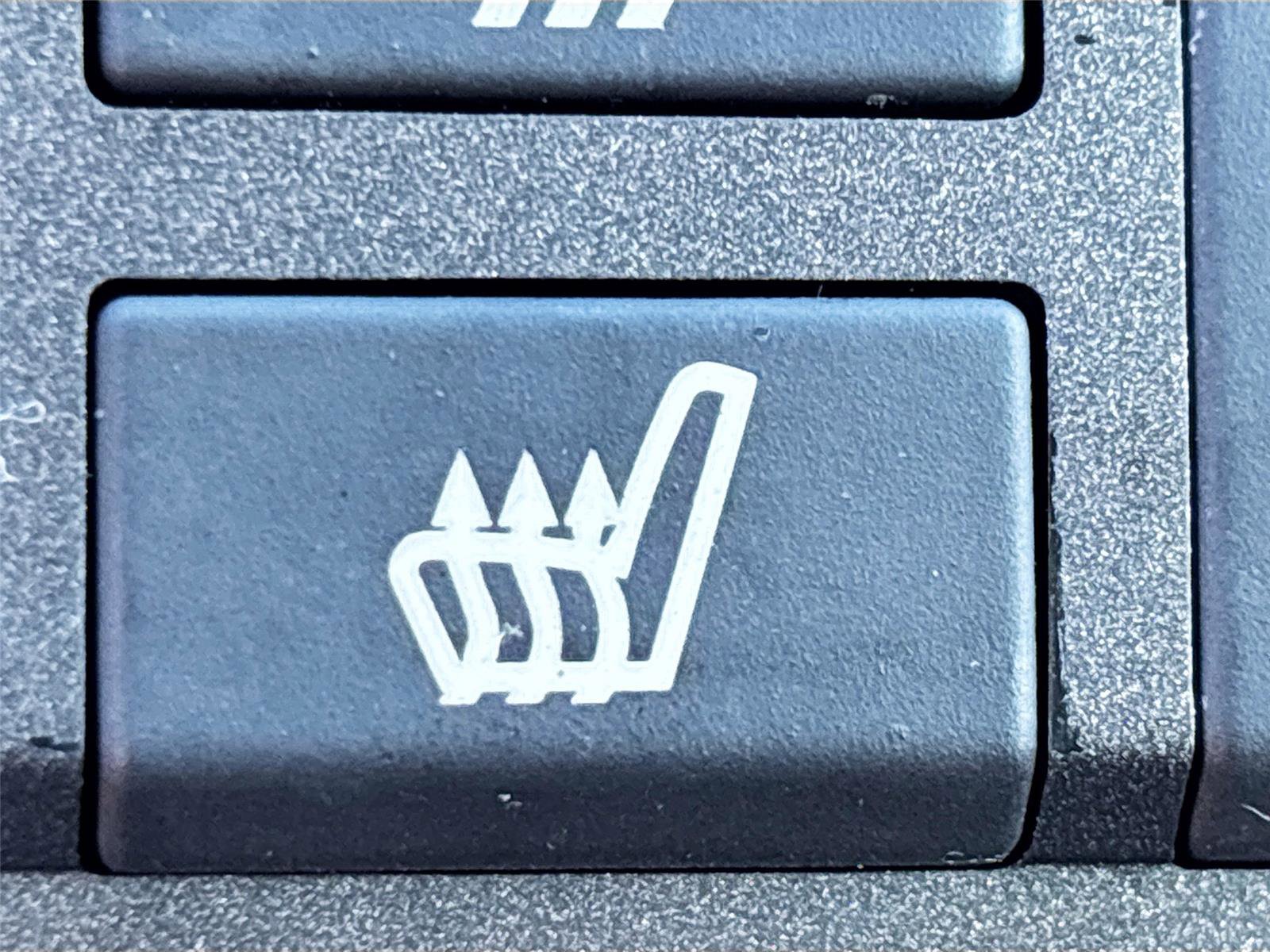 Used 2011 Ford Mustang Convertible w/ Security Pkg image 19