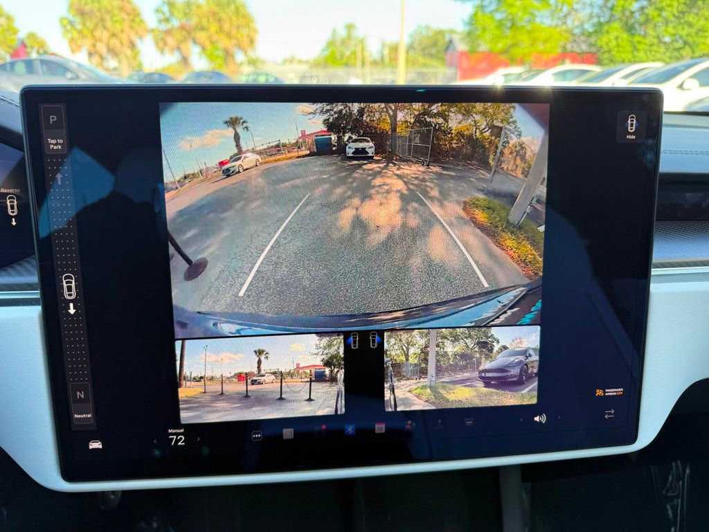 Used 2022 Tesla Model S Plaid image 18