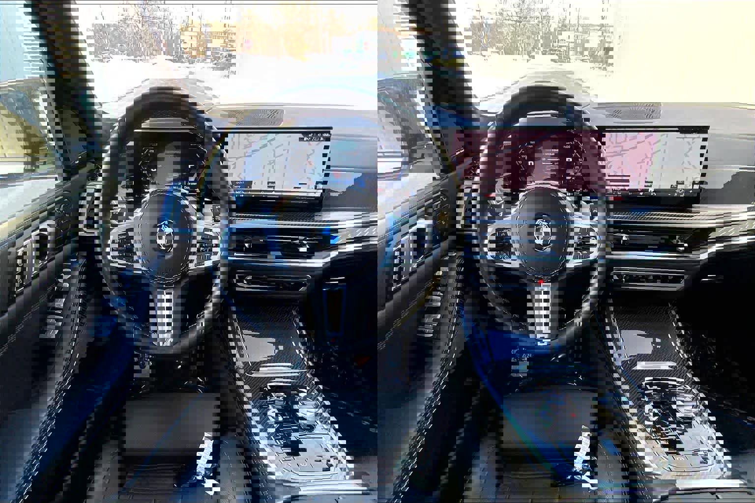 Used 2024 BMW X7 M60i w/ Executive Package image 6