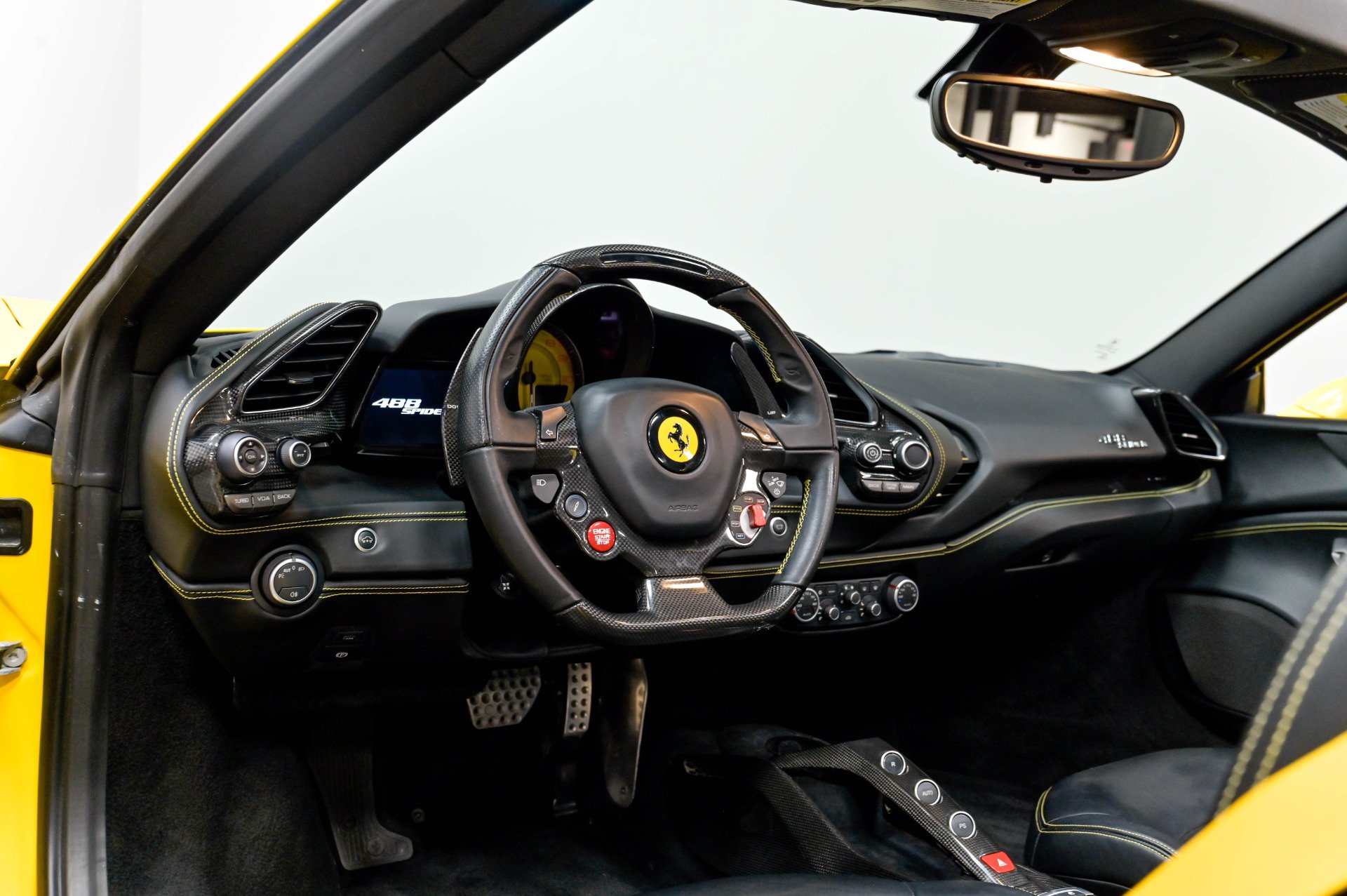 Used 2017 Ferrari 488 Spider RWD image 13