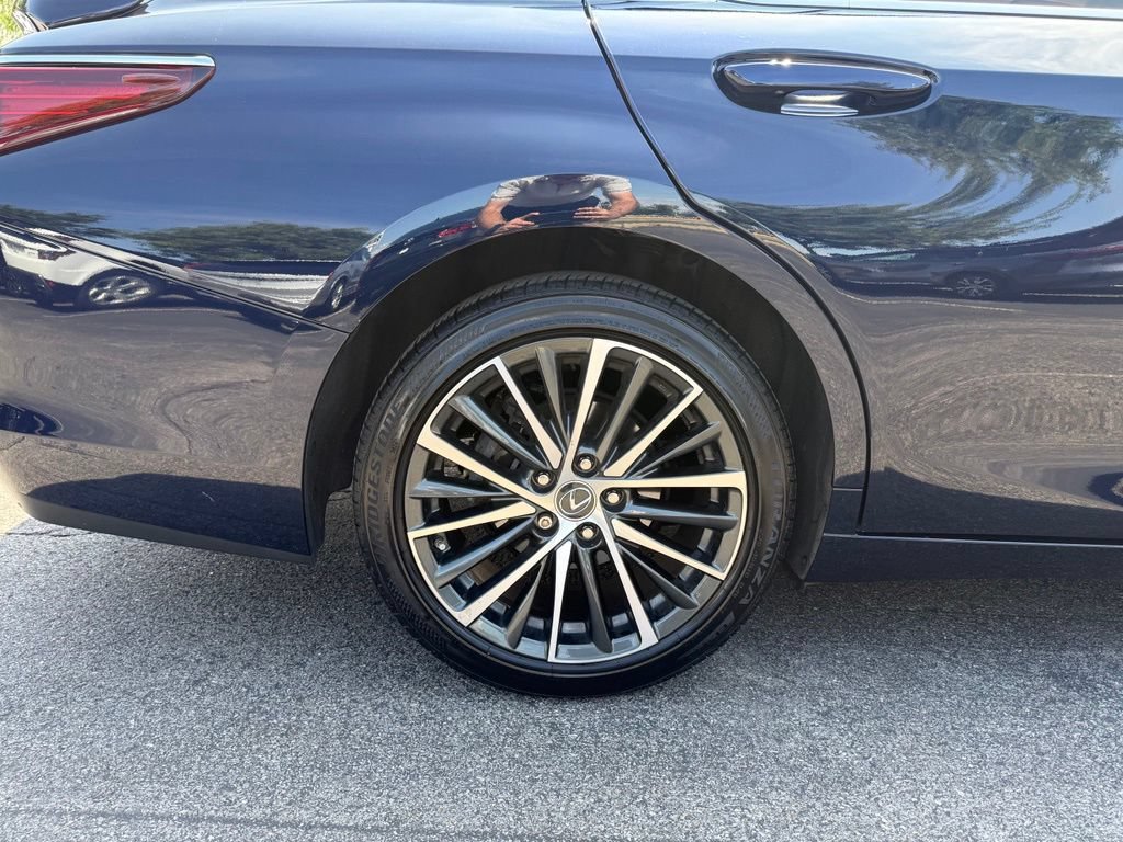 Used 2024 Lexus ES 350 w/ Premium Package FWD image 26