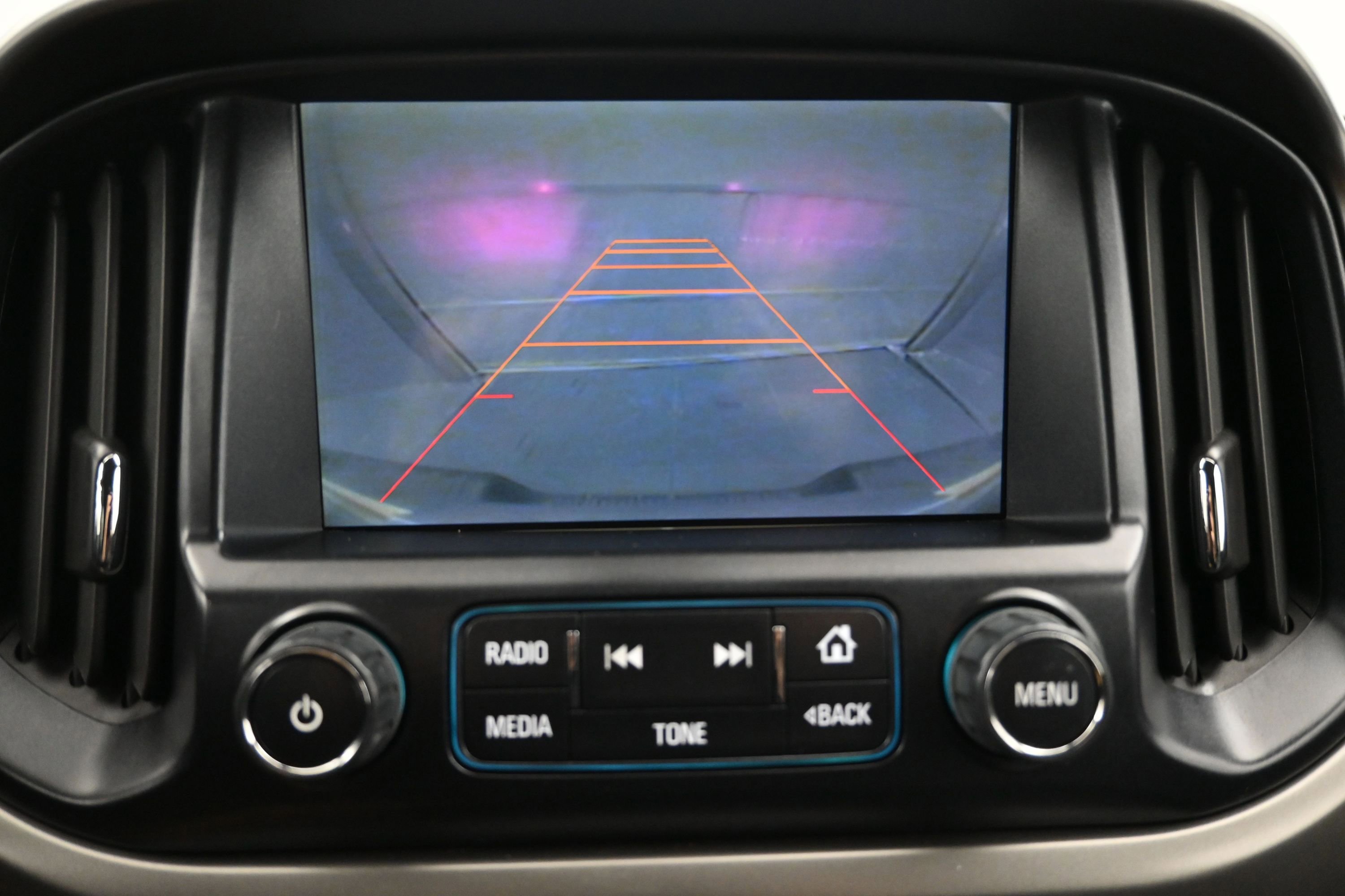 Used 2015 Chevrolet Colorado Z71 AWD/4WD image 15