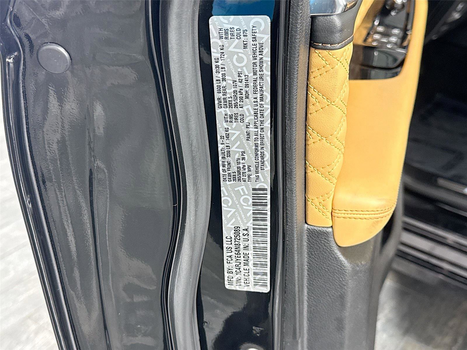 Used 2022 Jeep Grand Cherokee Summit w/ Luxury Tech Group V image 42