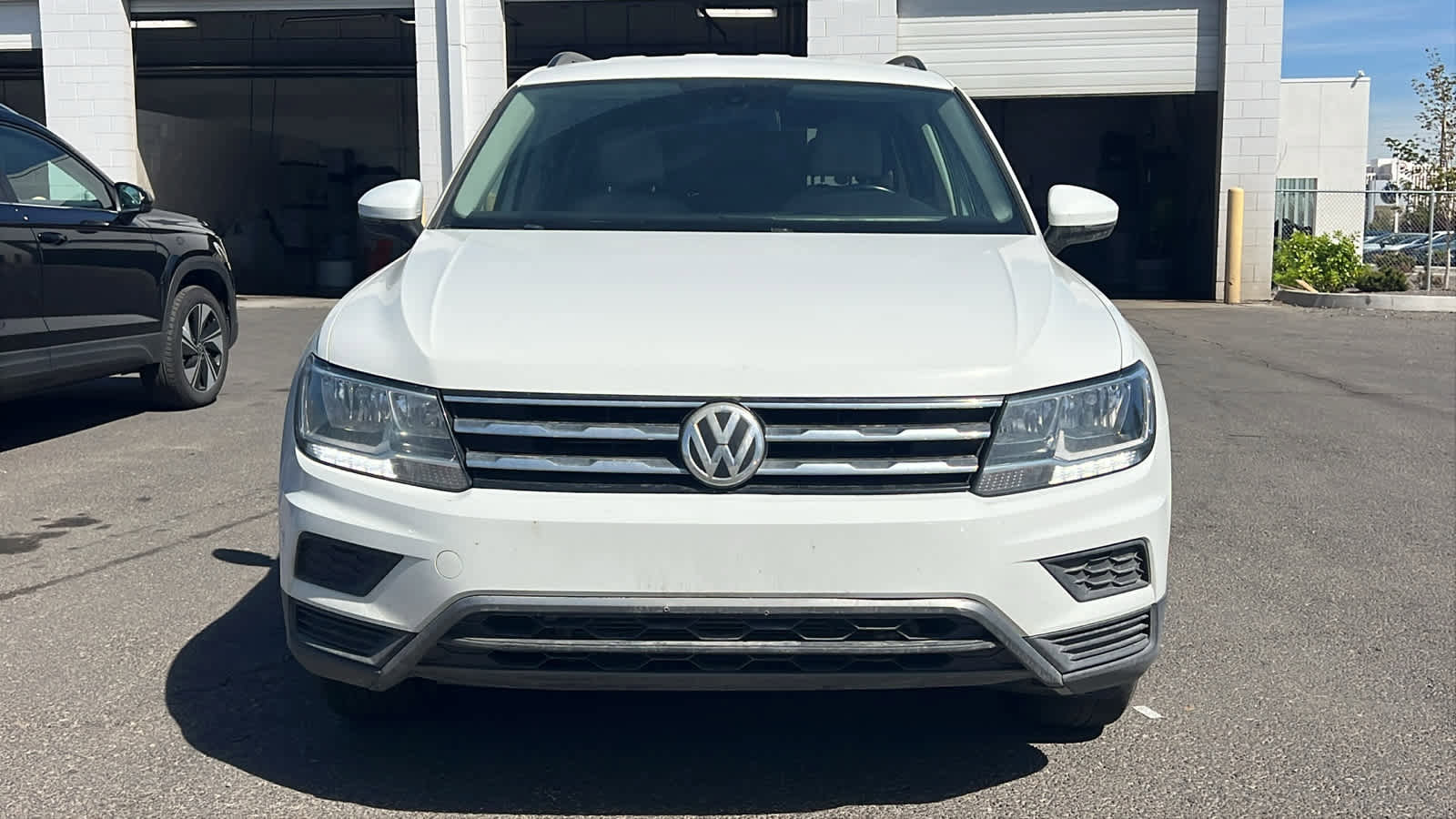 Used 2019 Volkswagen Tiguan SE image 2