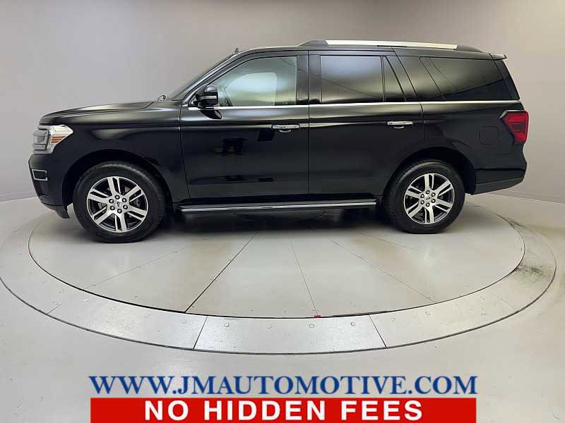 Used 2023 Ford Expedition Limited image 2