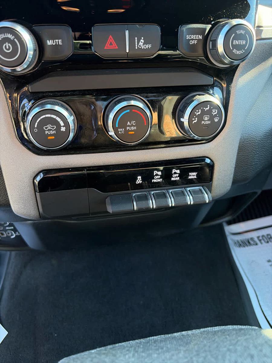 Used 2025 RAM 1500 Tradesman AWD/4WD image 25