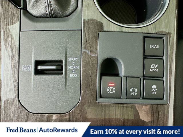 New 2026 Toyota Highlander Platinum image 22