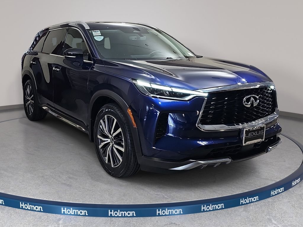 Used 2023 INFINITI QX60 Sensory w/ Cargo Package AWD/4WD image 4