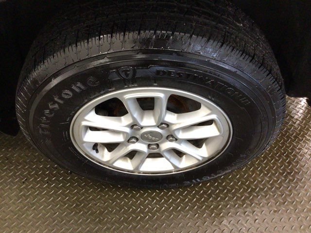 Used 2019 Jeep Grand Cherokee Laredo AWD/4WD image 30