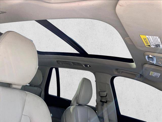 Used 2019 Volvo XC90 T6 Momentum w/ Advanced Package AWD/4WD image 17
