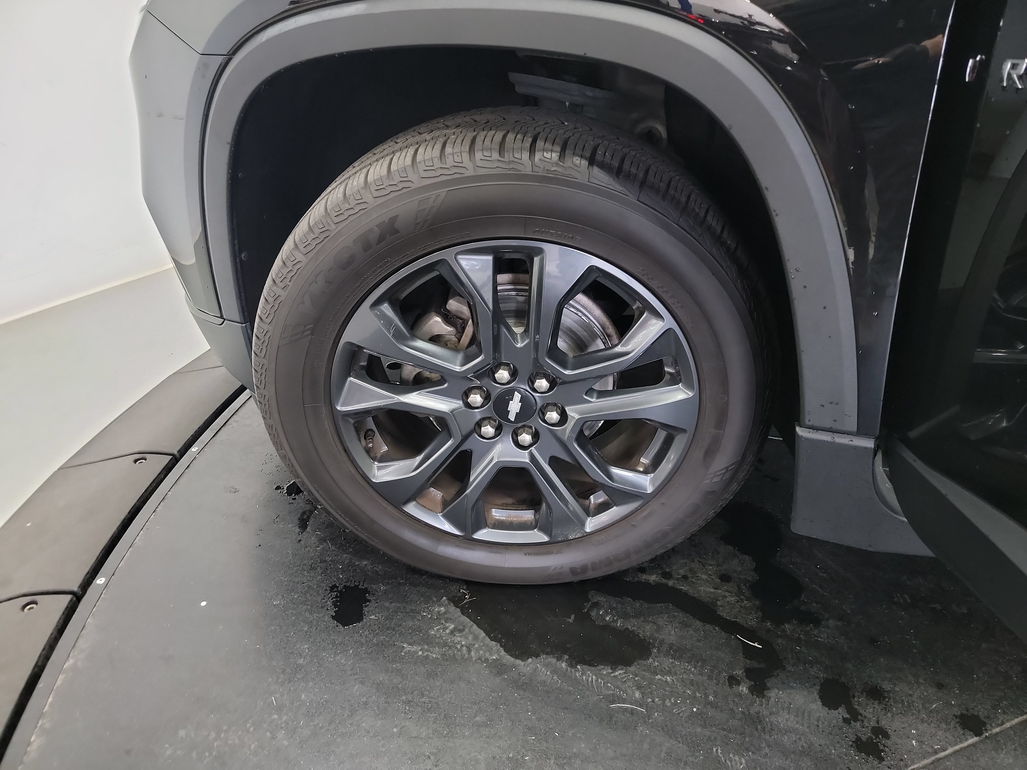 Used 2020 Chevrolet Traverse RS FWD image 29