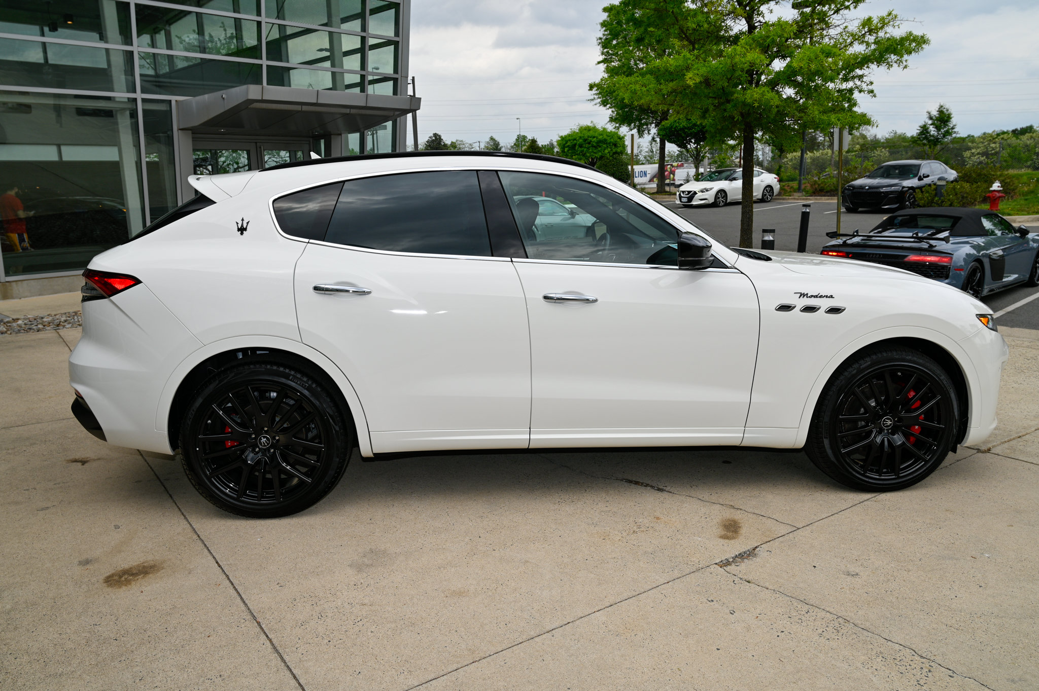 Used 2024 Maserati Levante Modena Ultima AWD/4WD image 4