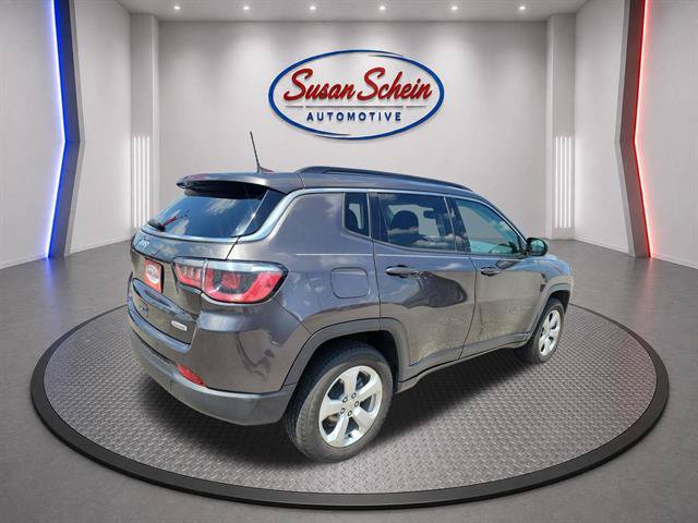 Used 2019 Jeep Compass Latitude w/ Popular Equipment Group AWD/4WD image 23