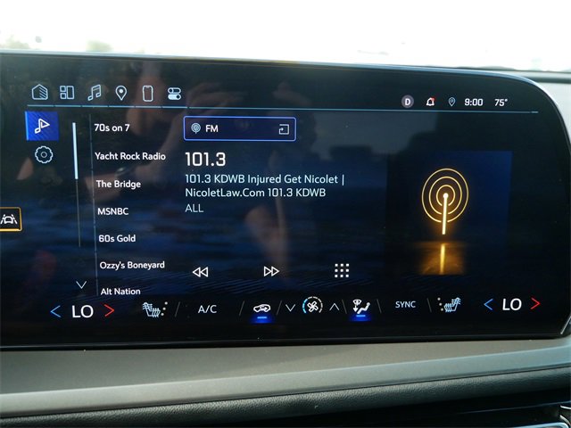 Certified 2025 Chevrolet Traverse LT image 14