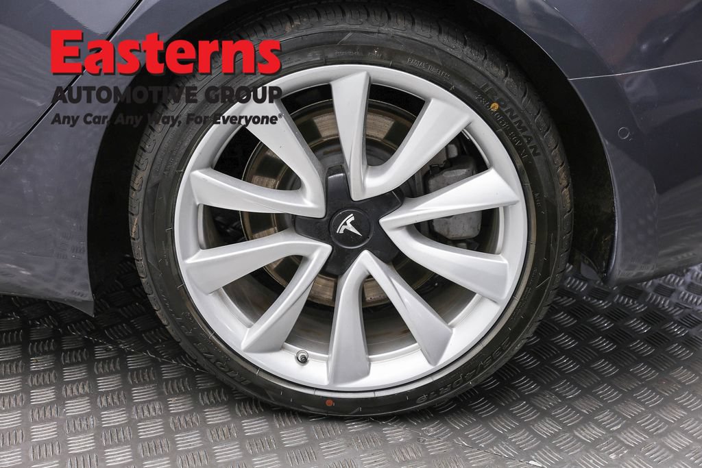 Used 2018 Tesla Model 3 Mid Range RWD image 8