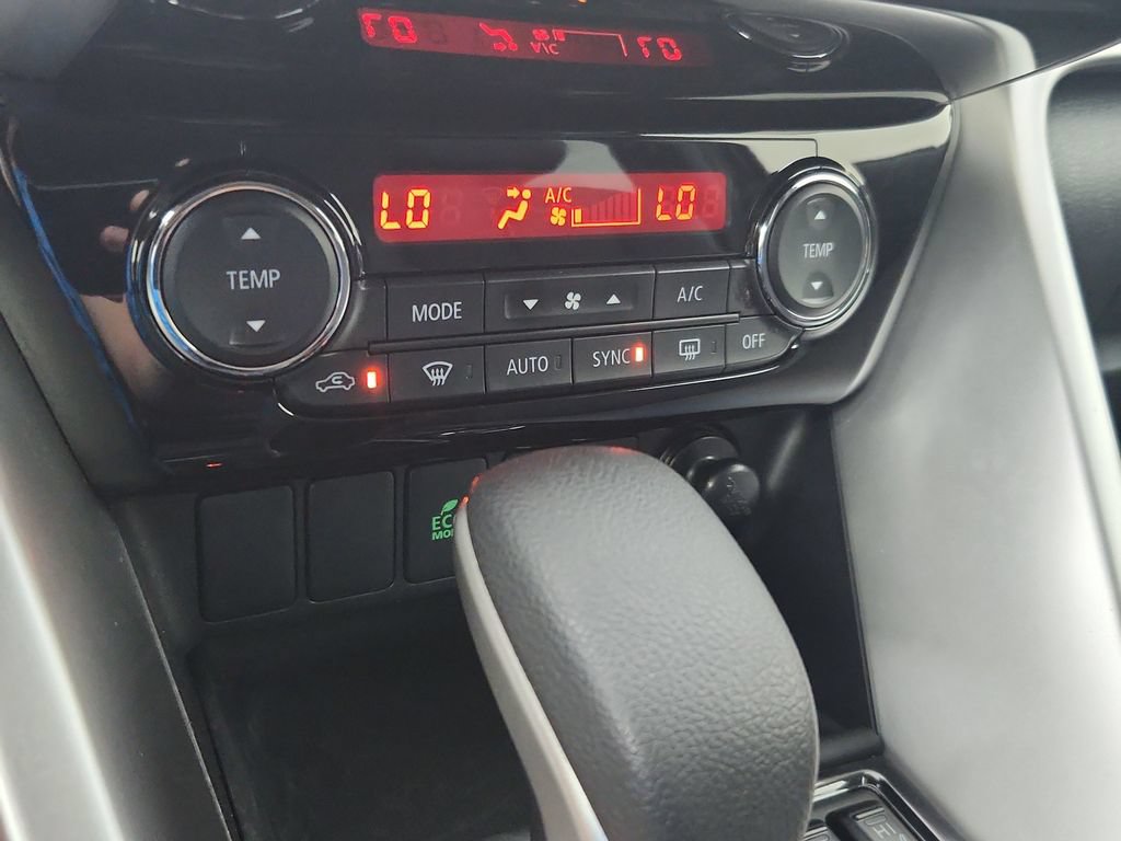 Used 2025 Mitsubishi Eclipse Cross SE AWD/4WD image 28