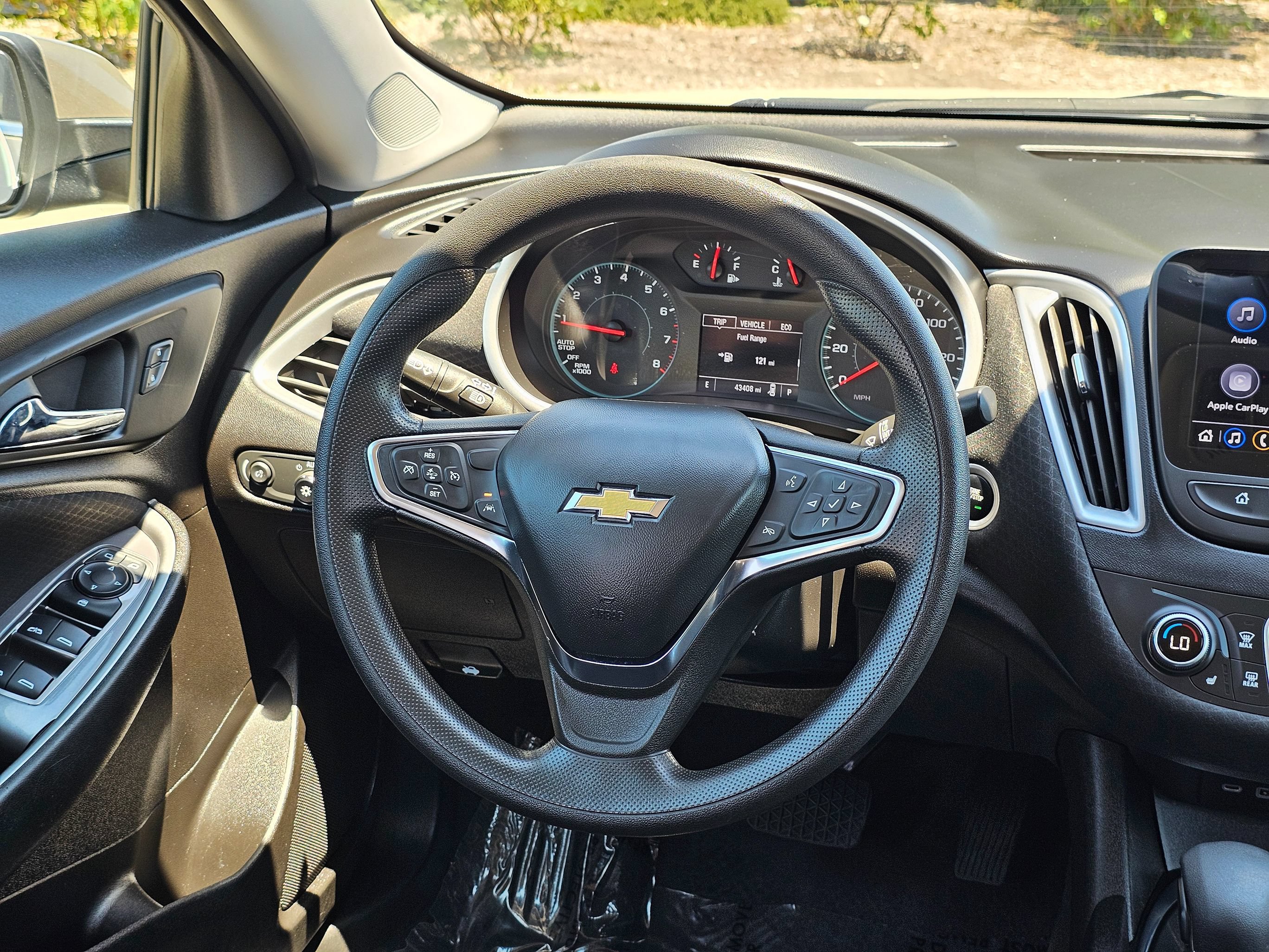 Used 2023 Chevrolet Malibu LT FWD image 23