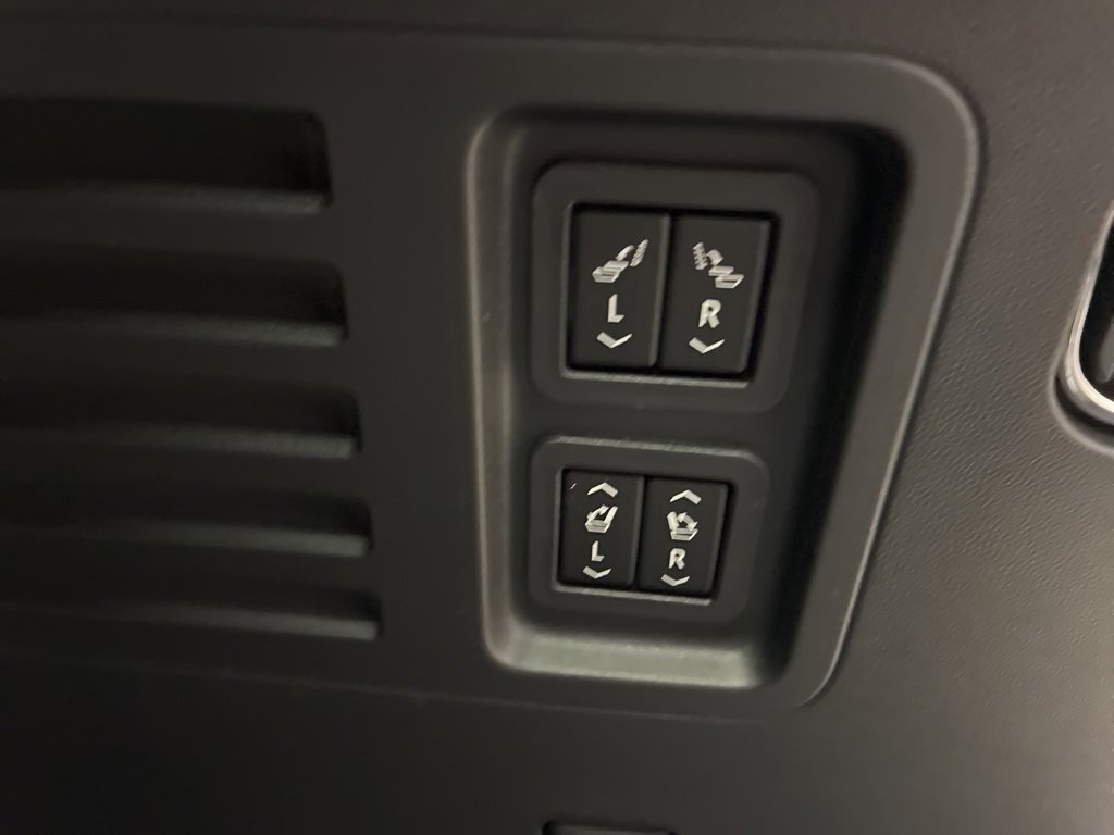 New 2026 Buick Enclave Preferred w/ Power Package image 20