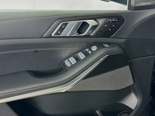 Used 2024 BMW ALPINA XB7 image 18