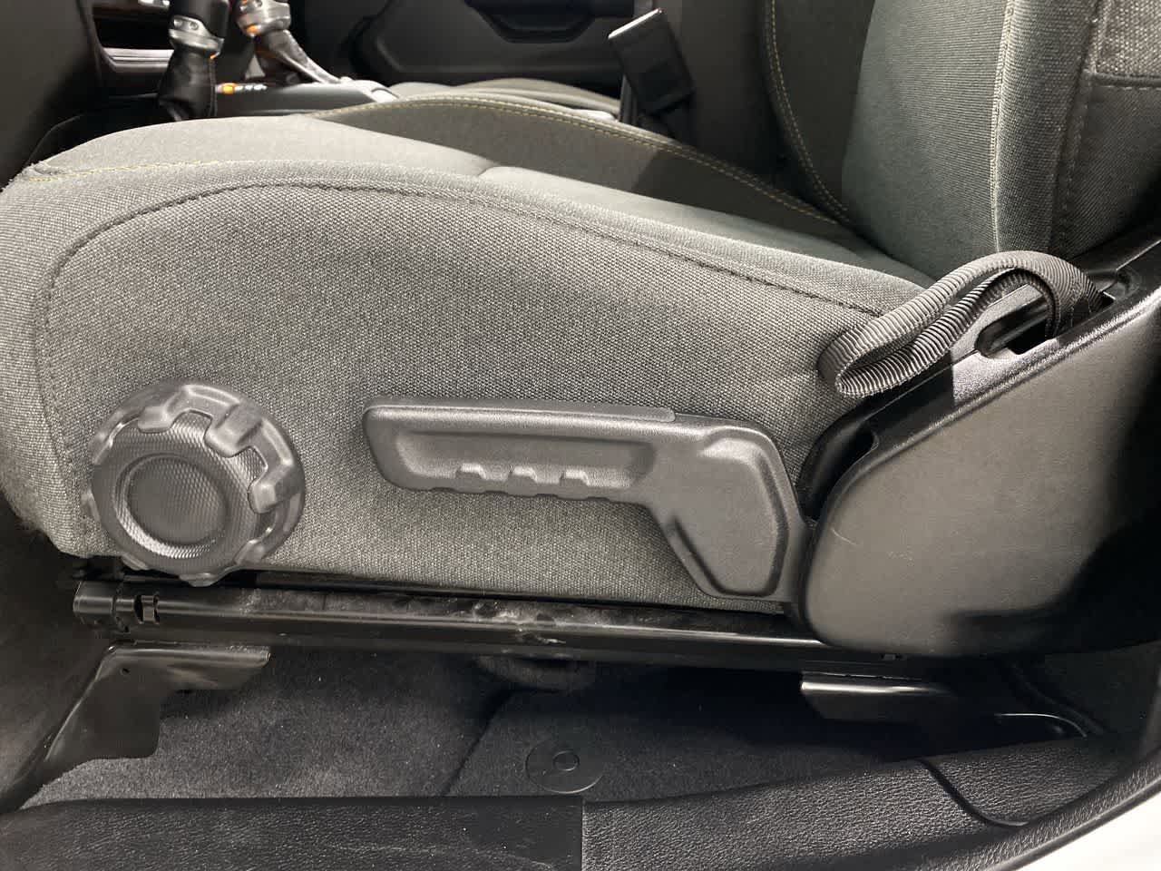Used 2025 Jeep Wrangler Sport S AWD/4WD image 14
