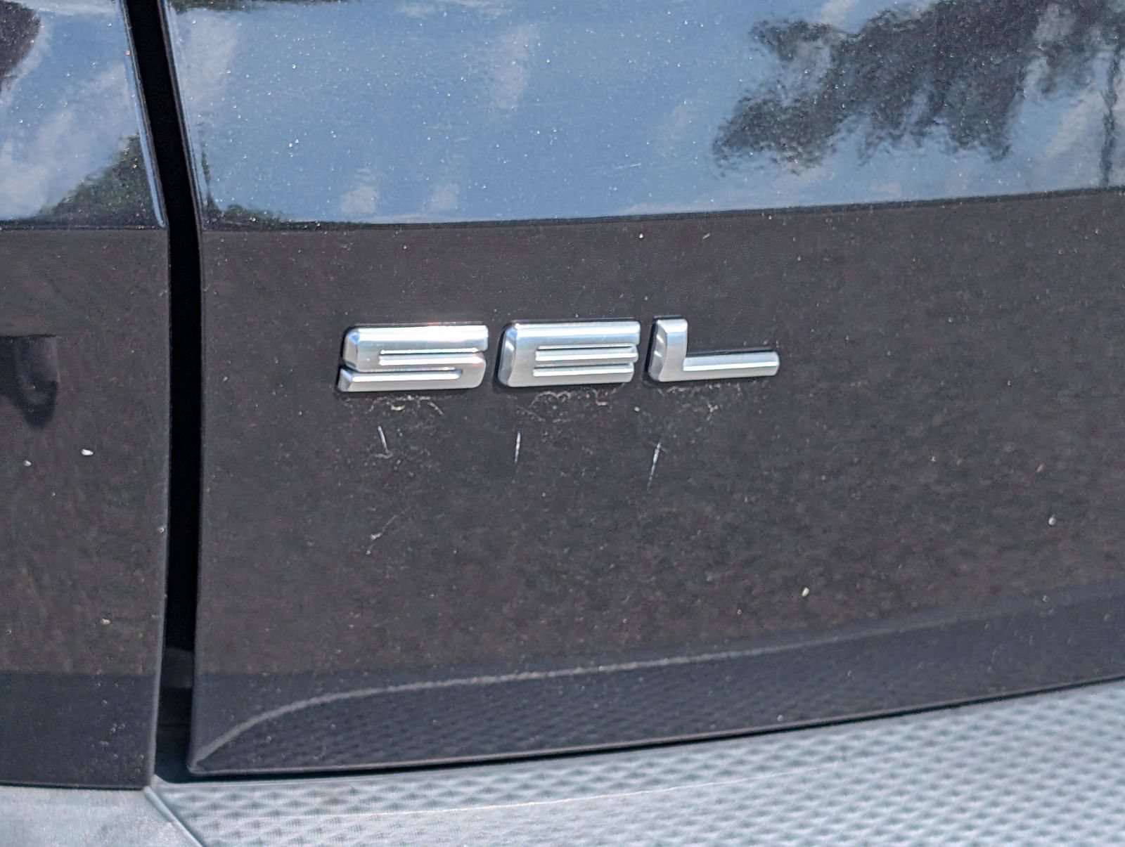 Used 2020 Ford Escape SEL FWD image 6