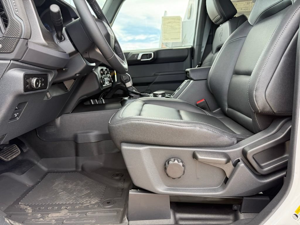 New 2025 Ford Bronco Badlands AWD/4WD image 15