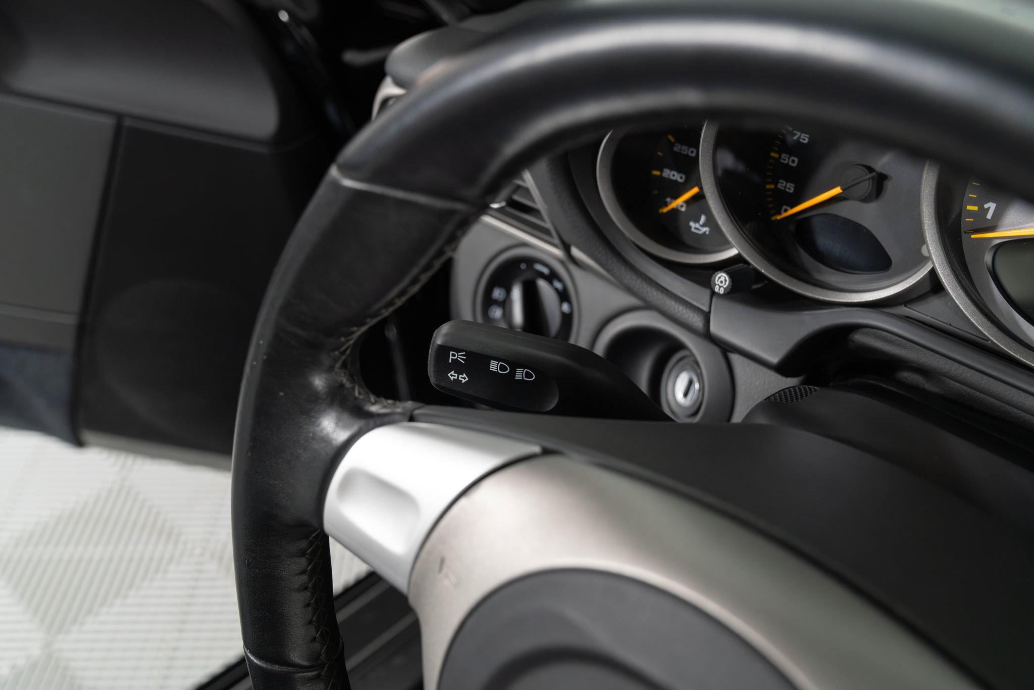 Used 2007 Porsche 911 GT3 RS RWD image 35