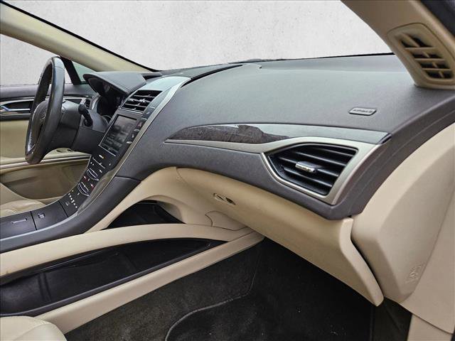 Used 2013 Lincoln MKZ Hybrid image 23