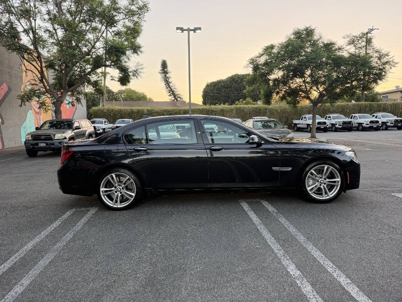 Used 2013 BMW 750Li RWD image 6