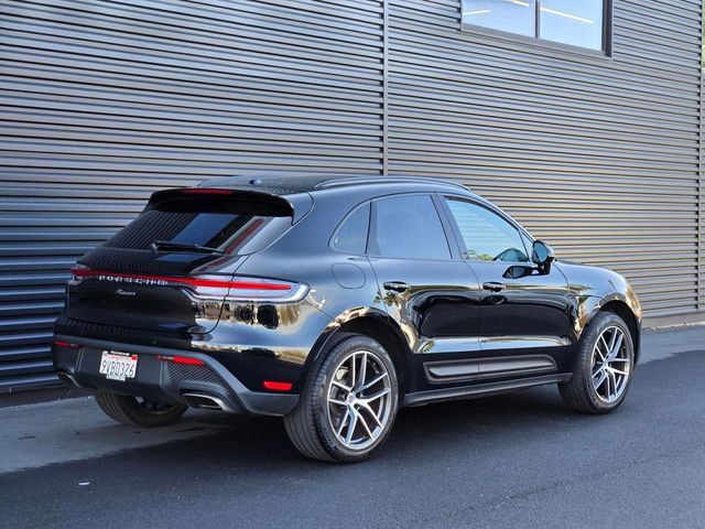 Used 2025 Porsche Macan image 7