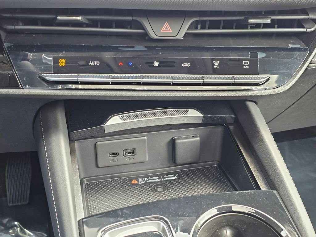 New 2026 Buick Envision Preferred AWD/4WD image 32