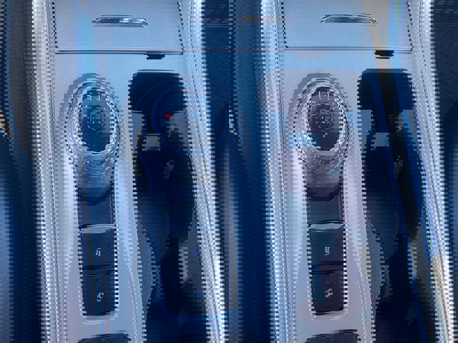 Used 2023 Ford Explorer XLT w/ Equipment Group 202A RWD image 30