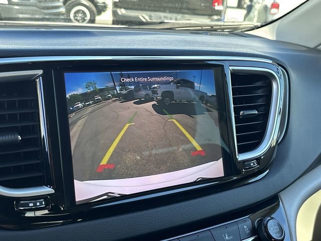 Certified 2024 Chrysler Pacifica Touring-L image 26