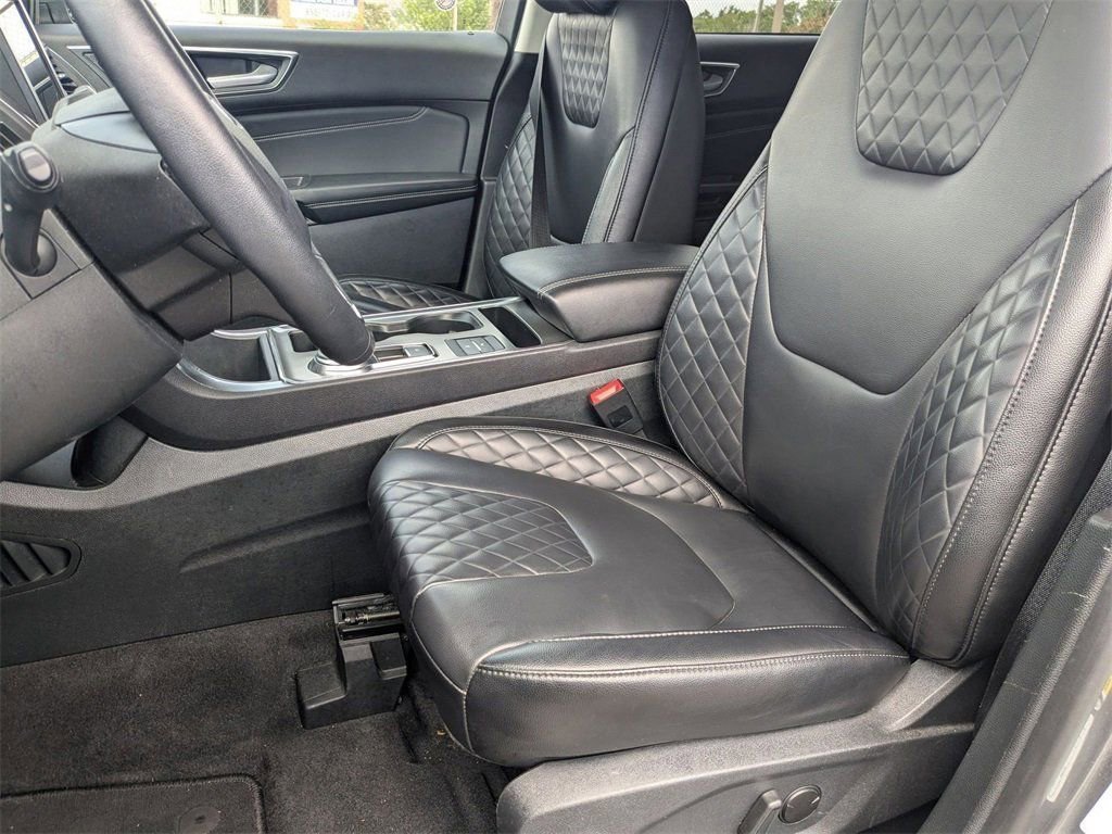 Used 2024 Ford Edge Titanium image 21