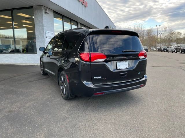 Used 2020 Chrysler Pacifica Limited w/ Quick Oder Package 2EV RED-S FWD image 8