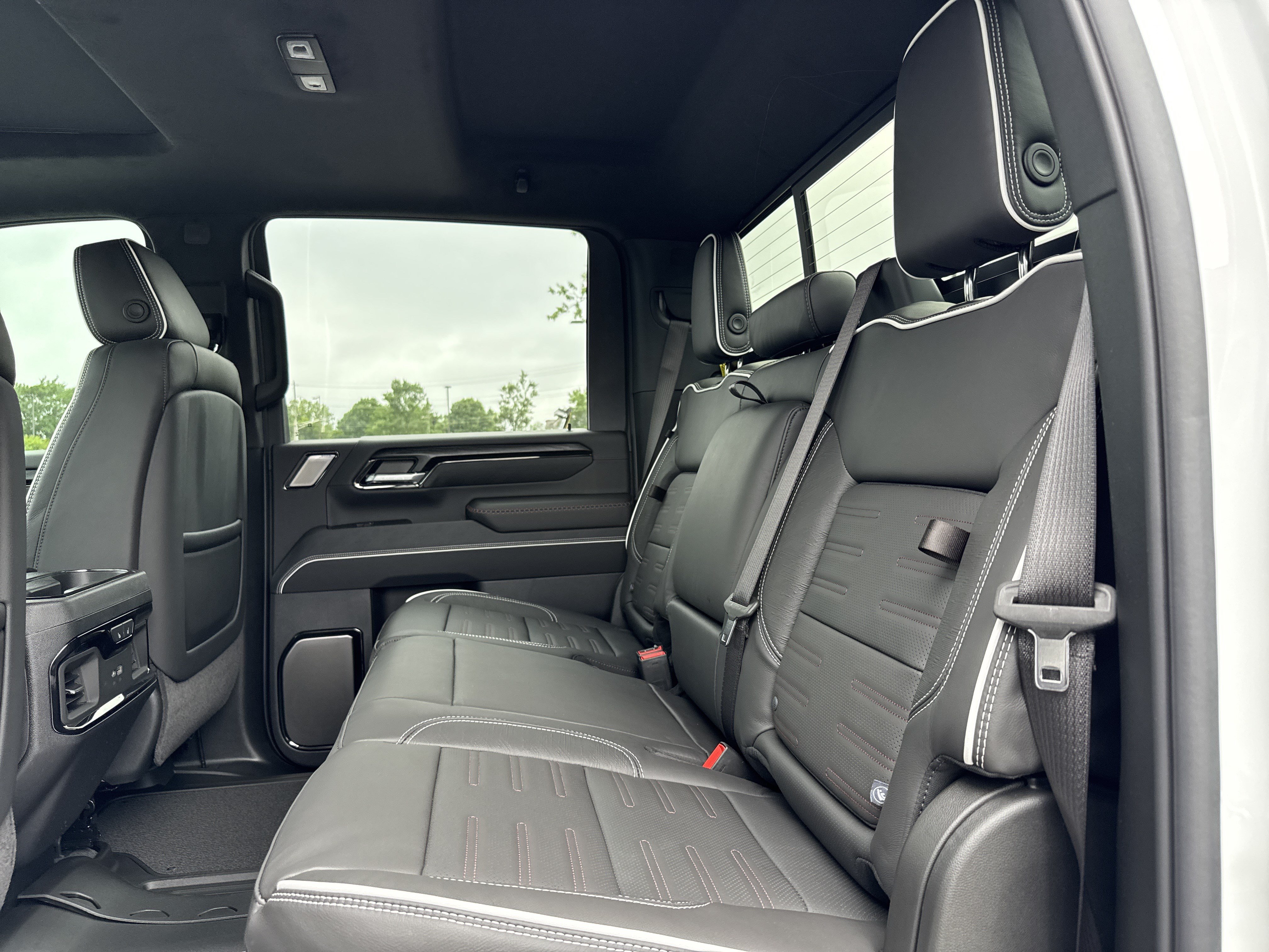 New 2026 GMC Sierra 2500 AT4X AWD/4WD image 31