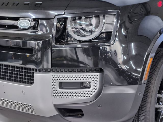 Used 2025 Land Rover Defender 110 S image 12