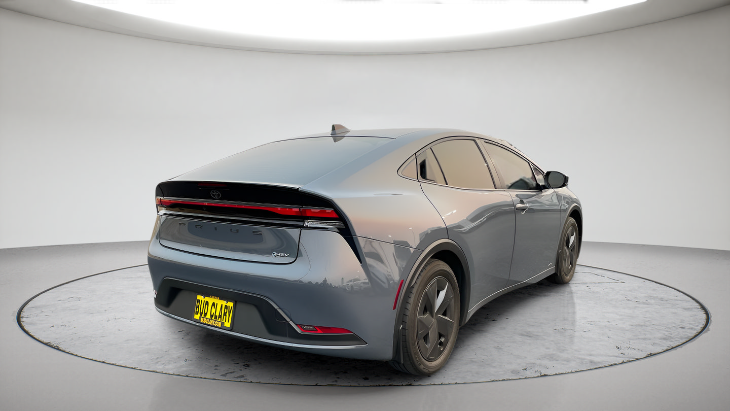 Certified 2025 Toyota Prius LE AWD/4WD image 3