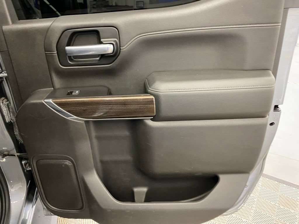 Used 2019 Chevrolet Silverado 1500 LT Trail Boss AWD/4WD image 13