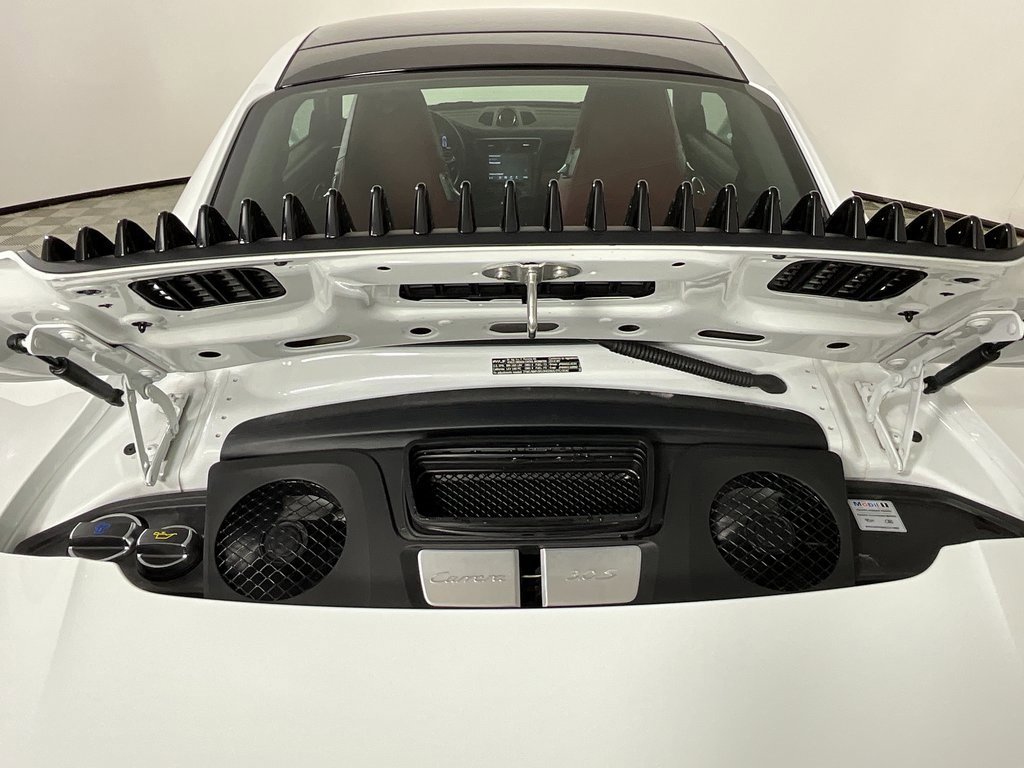 Used 2018 Porsche 911 Carrera 4S image 23
